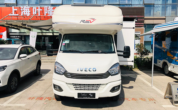 官网依维柯瑞弗旅居车插图600X370-001.jpg