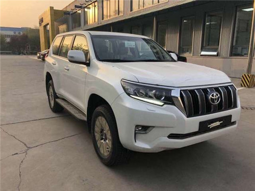 18款霸道2.7多少钱 天窗底挂版手续正规