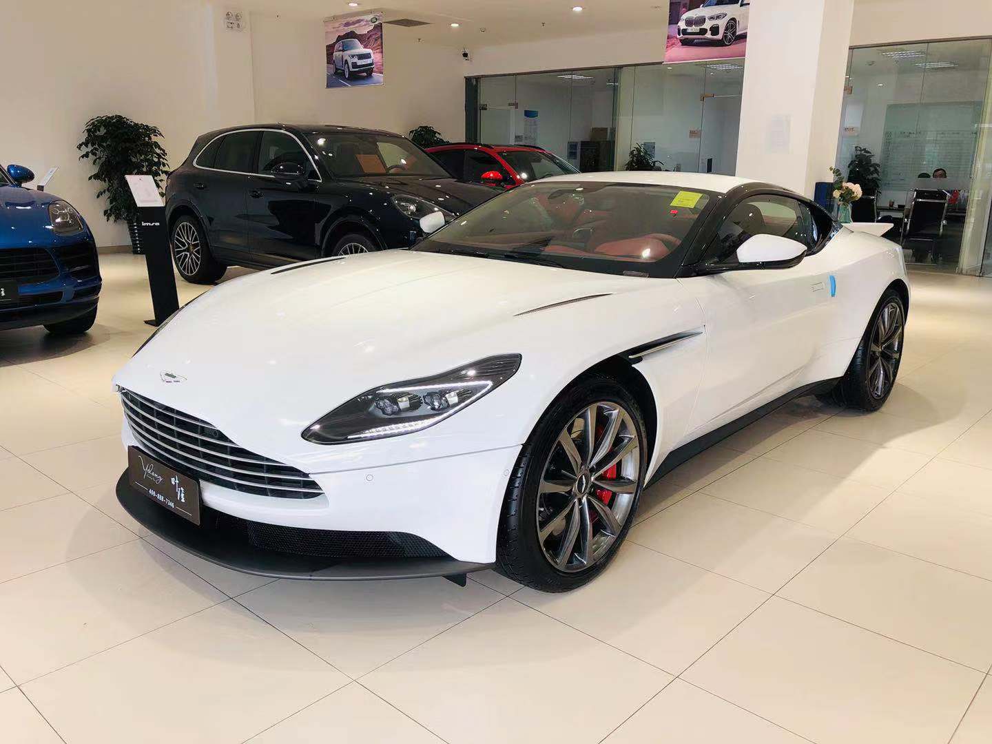 叶隆汽车全新阿斯顿马丁DB11现车180万起热销